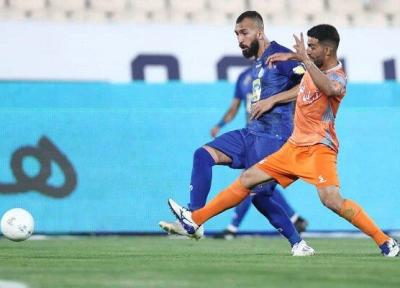 جمله عجیب مدافع استقلال پس از شکست، علاف سیرک مسخره شده ایم!